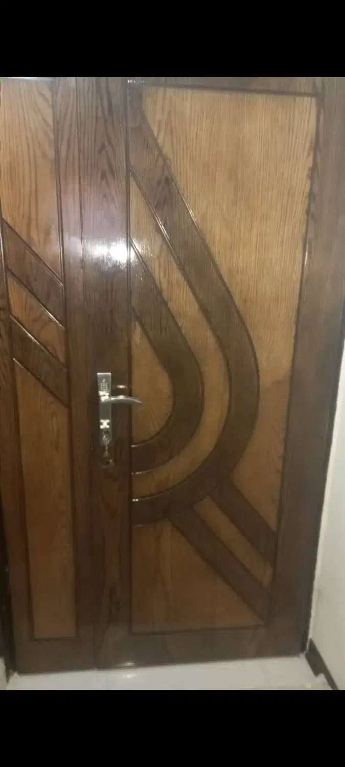 درب دو لنگه|مصالح و تجهیزات ساختمان|شاهین‌شهر, شهرک گلدیس|دیوار