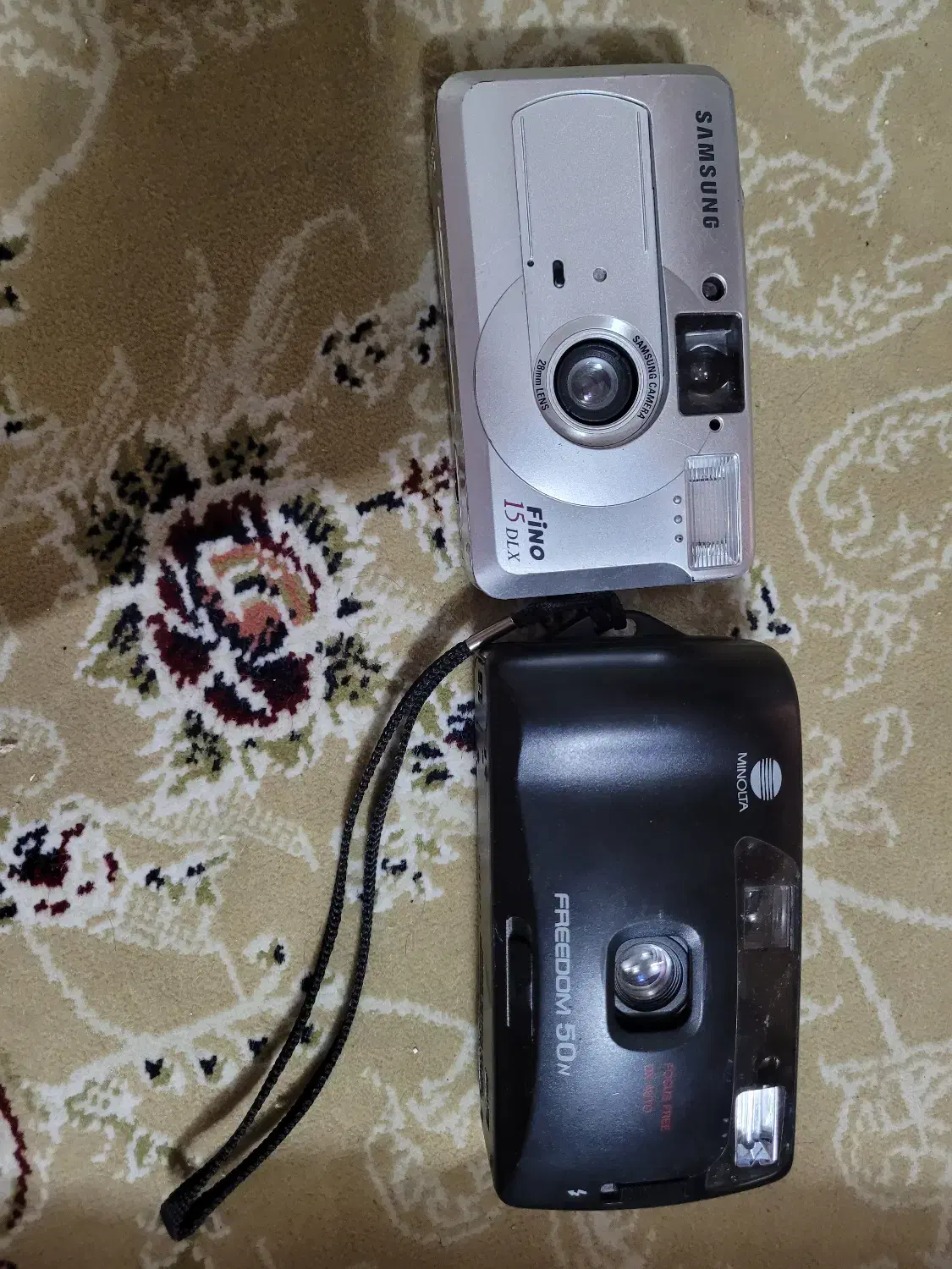 دوعدد دوربین قدیمی|دوربین عکاسی و فیلم‌برداری|مشهد, سجاد شهر|دیوار