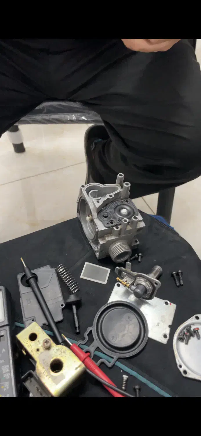 سرویس و تعمیر پکیج، تضمینی،تعمیر برد،اسید شویی|خدمات پیشه و مهارت|رشت, یخسازی|دیوار