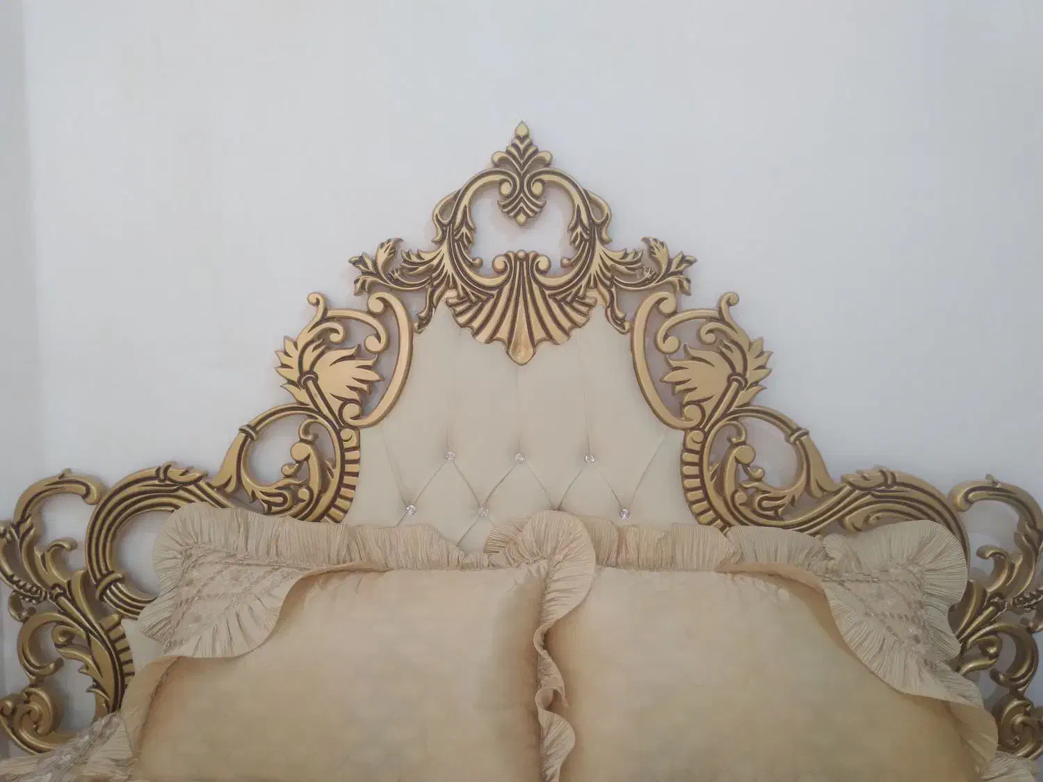 سرویس خواب به همراه آیینه کنسول وپاتختی|تخت و سرویس خواب|شیروان (خراسان), |دیوار