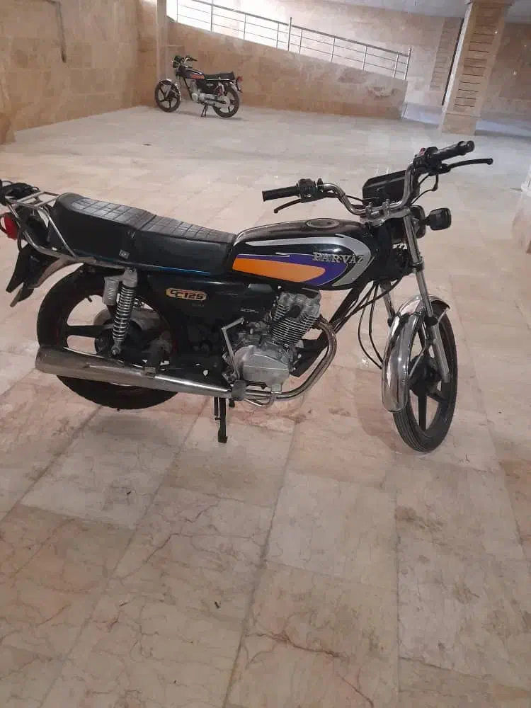 پرواز ۱۲۵ درحد|موتورسیکلت|سرعین, |دیوار