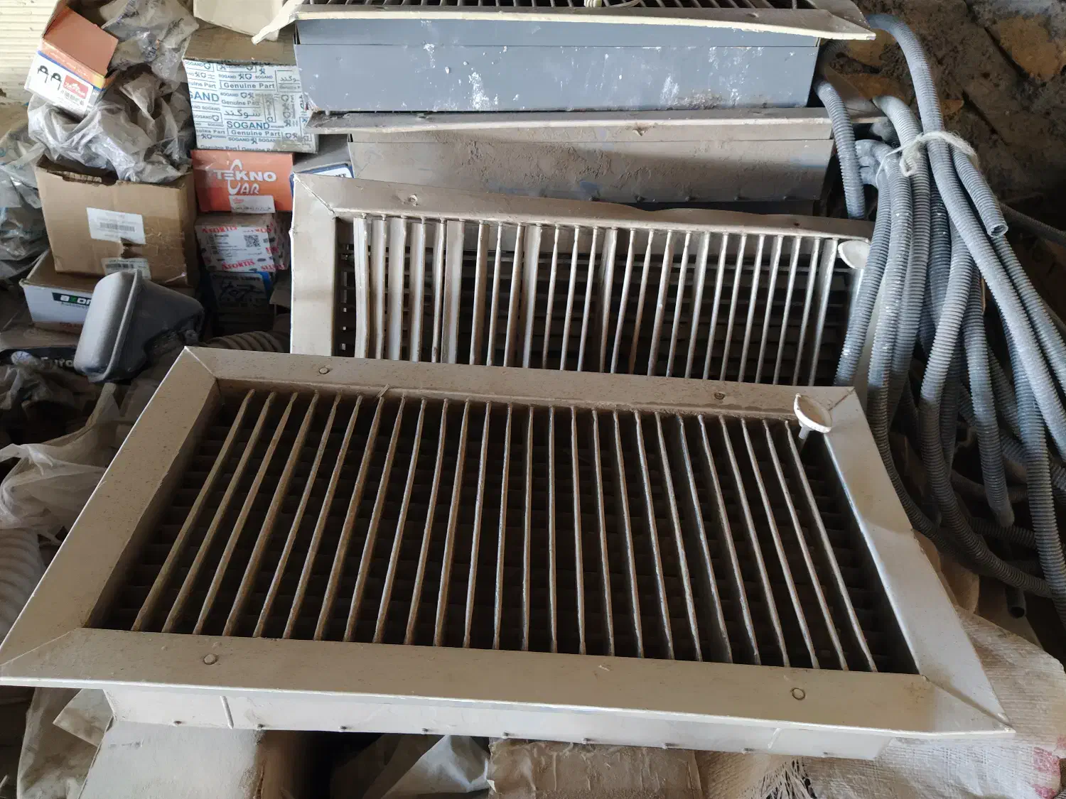 دریچه کانال کولر|مصالح و تجهیزات ساختمان|سبزوار, کهنه آب|دیوار