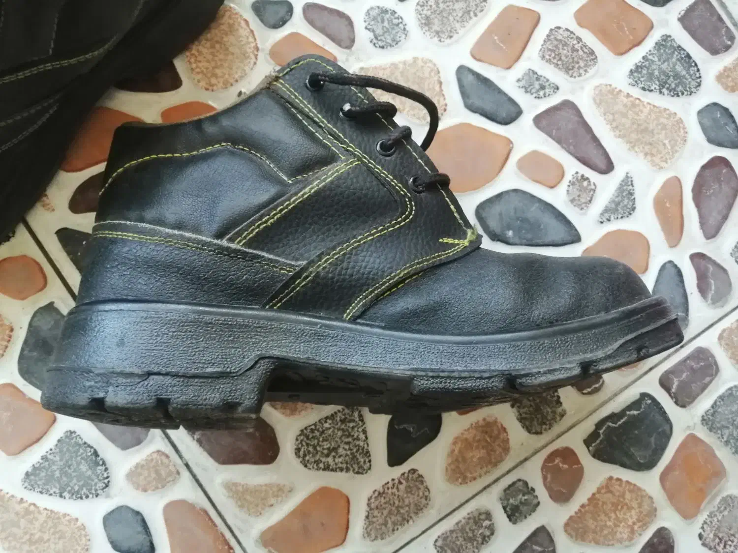 کفش کار پنجه آهنی سایز 40|کیف، کفش، کمربند|نیشابور, هفده شهریور|دیوار