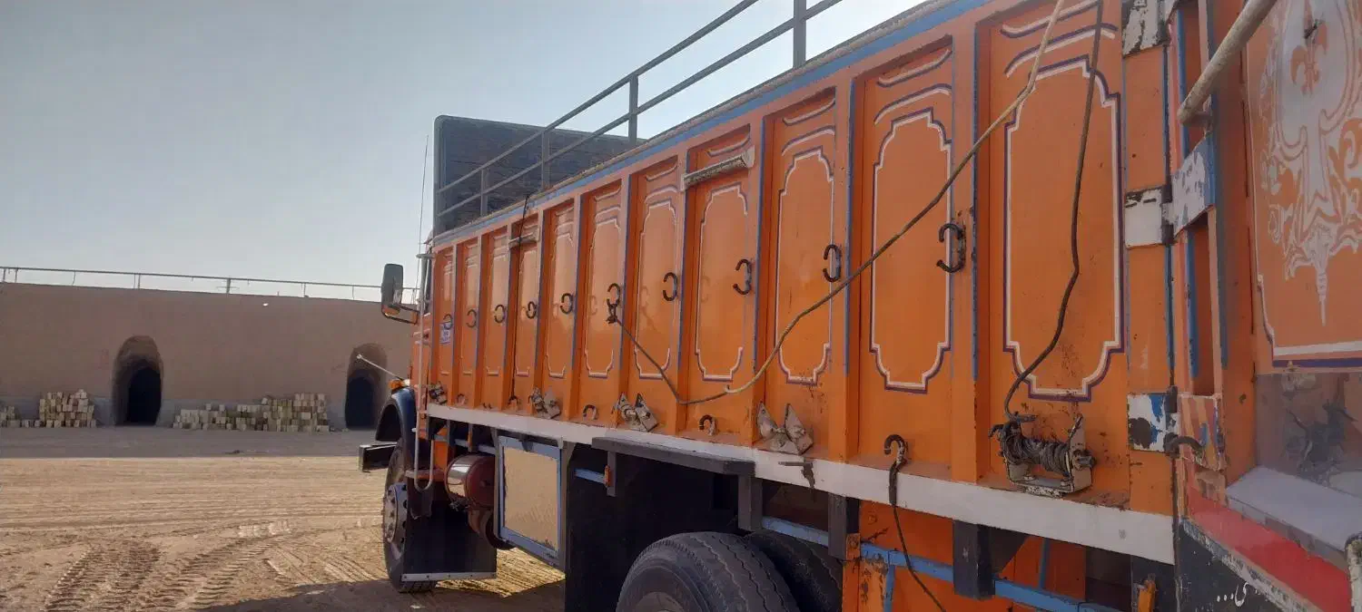 اتاق چوب فلز درحد|خودرو سنگین|شال, |دیوار