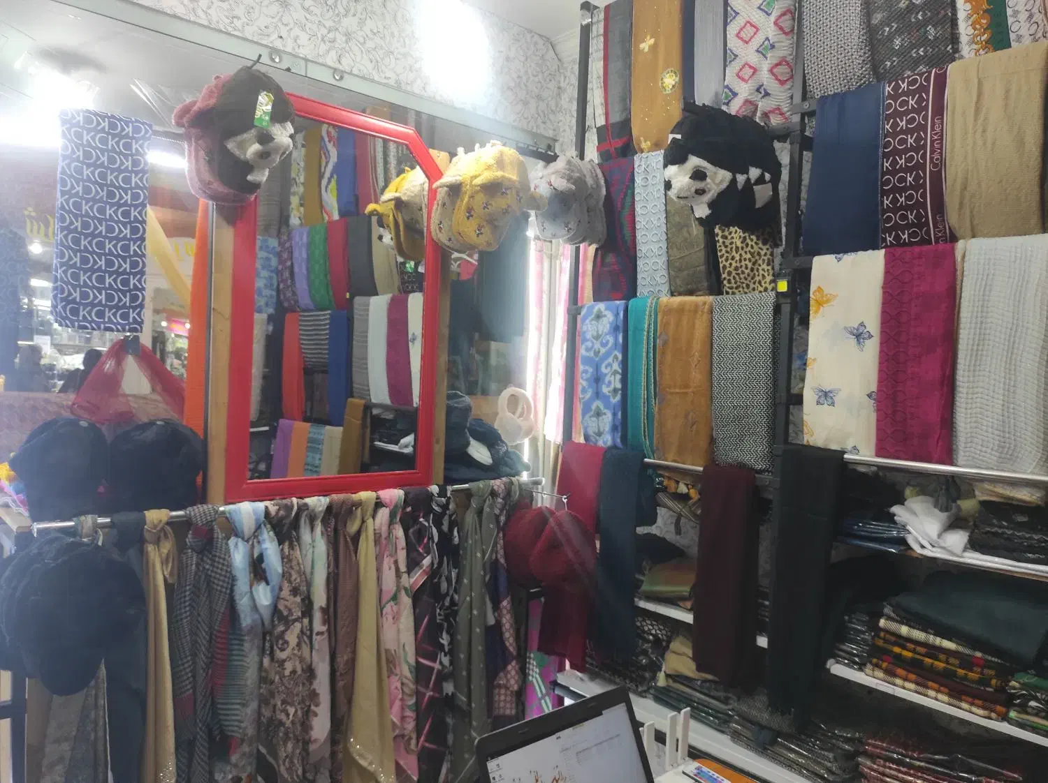 شال و روسری|فروشگاه و مغازه|مهاباد (آذربایجان غربی), |دیوار