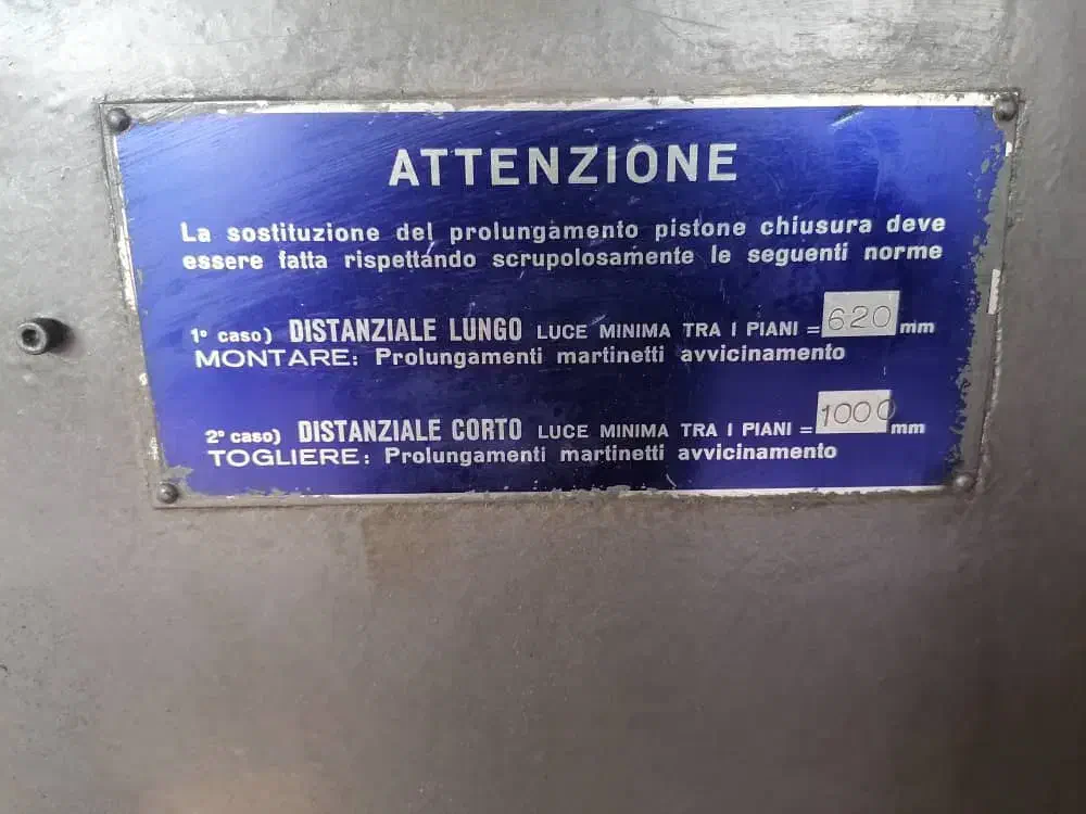 دستگاه تزریق|ماشین‌آلات صنعتی|شیراز, لاله|دیوار