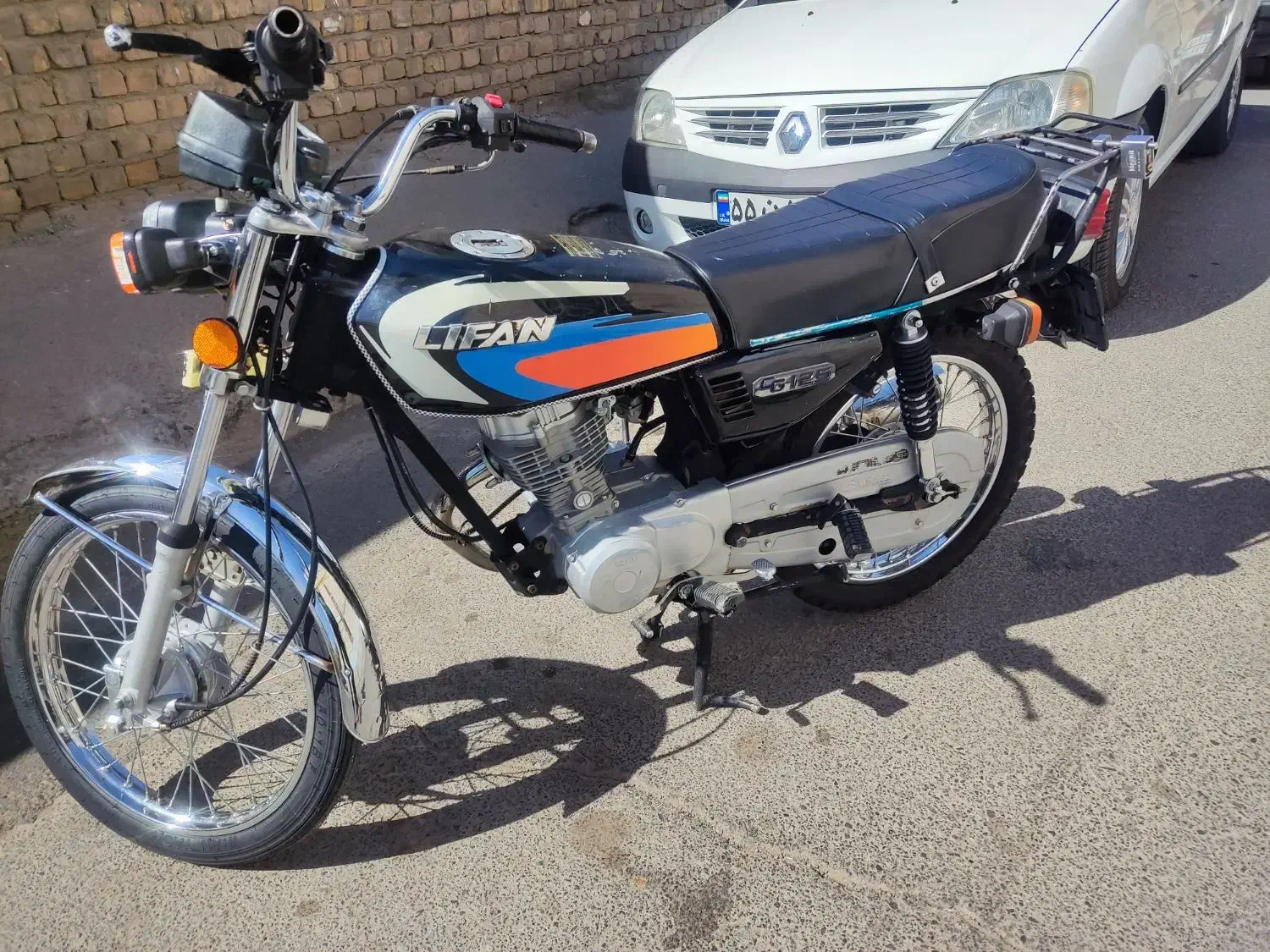 موتور هندا ۱۲۵ لیفان مدل۹۵|موتورسیکلت|قم, قلعه عموحسین|دیوار