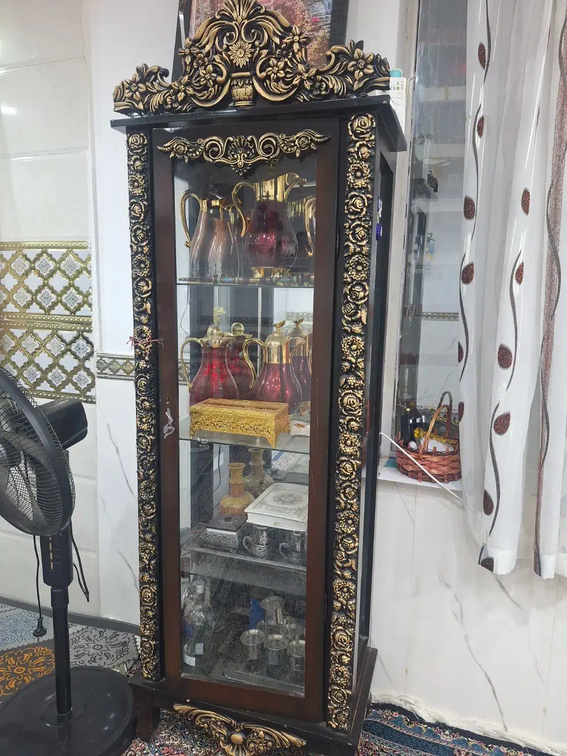 بوفه چوبی سالم|بوفه، ویترین، کنسول|سیرجان, |دیوار