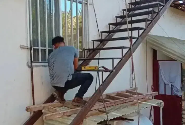 جوشکاری|خدمات پیشه و مهارت|لاهیجان, کوی زمانی|دیوار