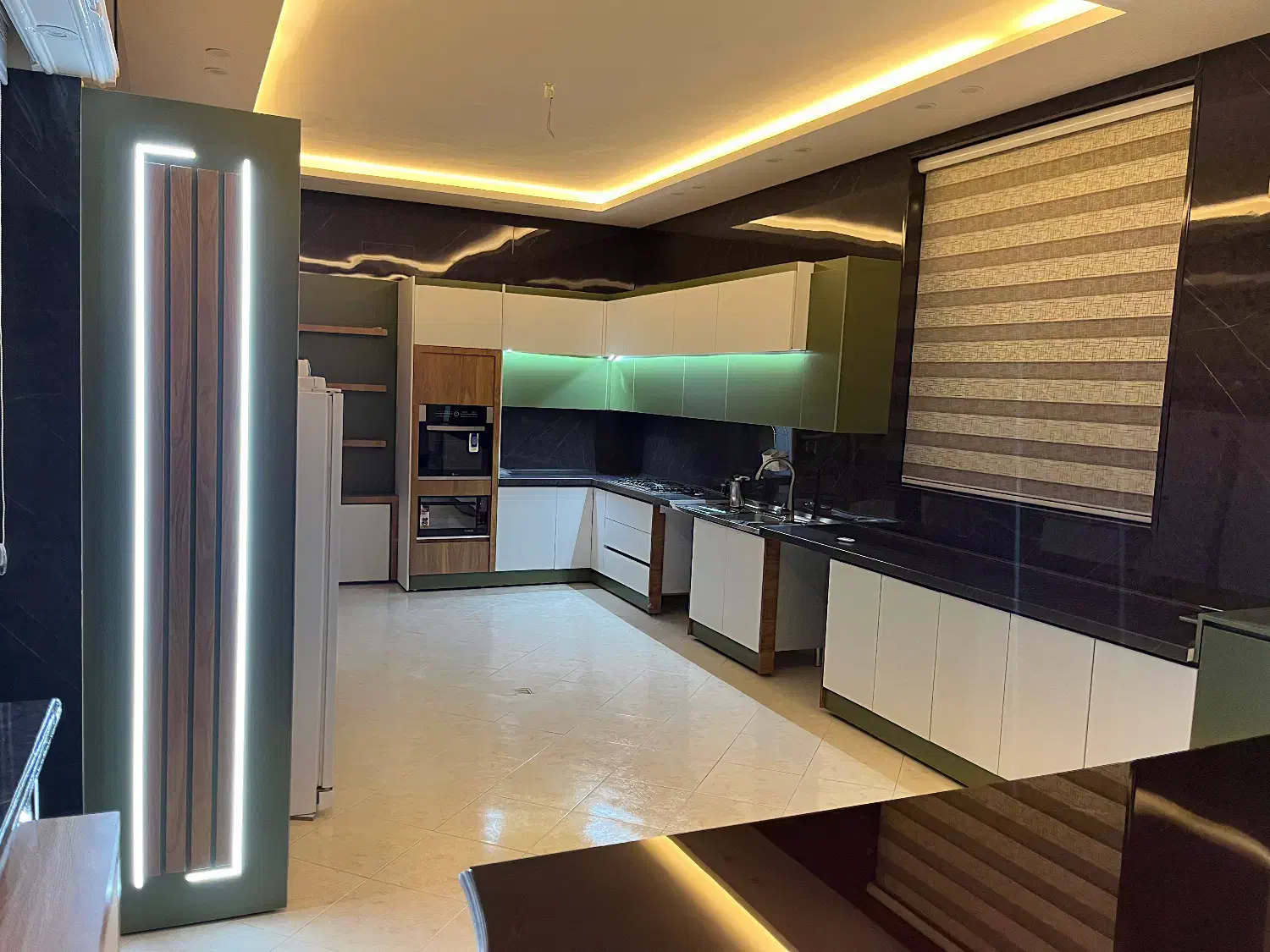 اجرا و تعمیرات تخصصی کابینت|خدمات پیشه و مهارت|یزد, |دیوار