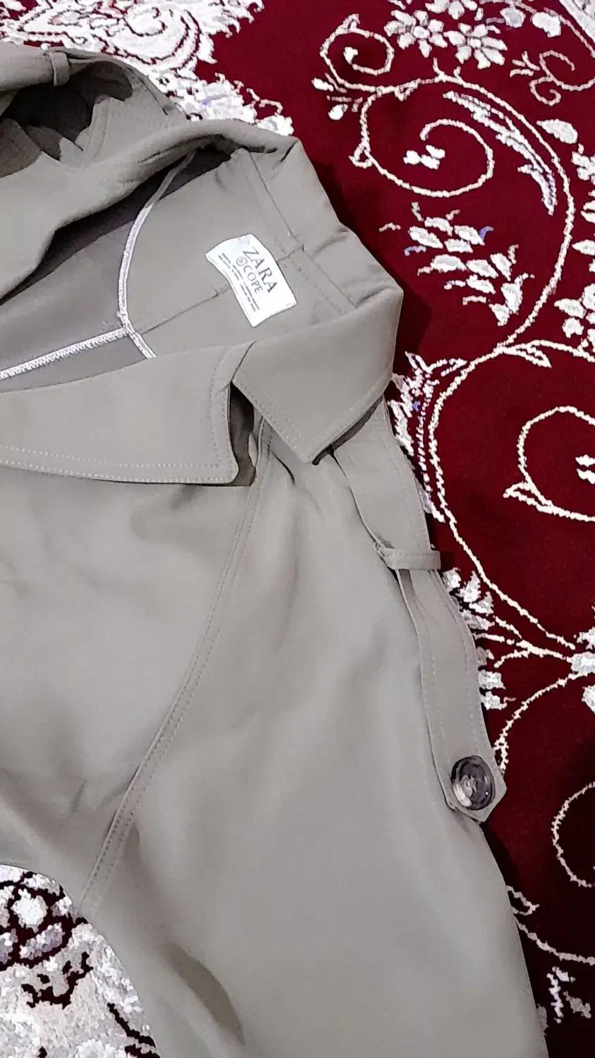 بارونی بلند از برند  Zara|لباس|هرسین, |دیوار