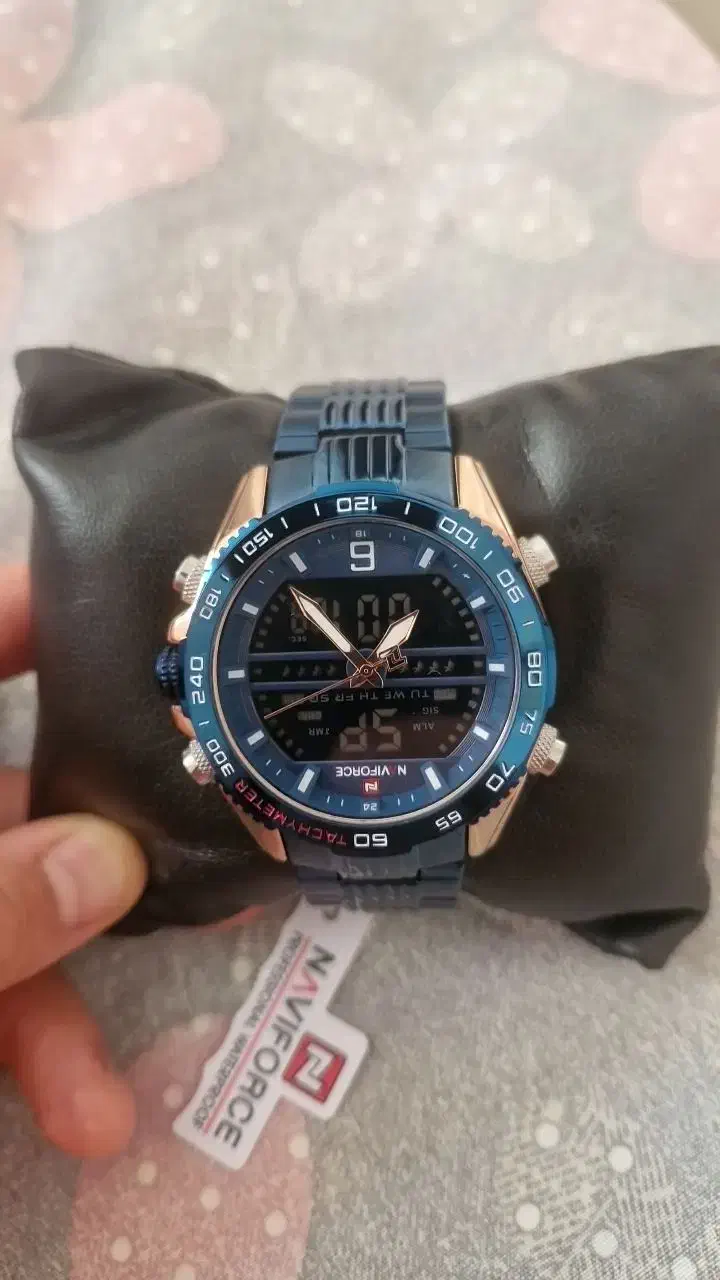 ساعت مچی نو نو|ساعت|شبستر, |دیوار