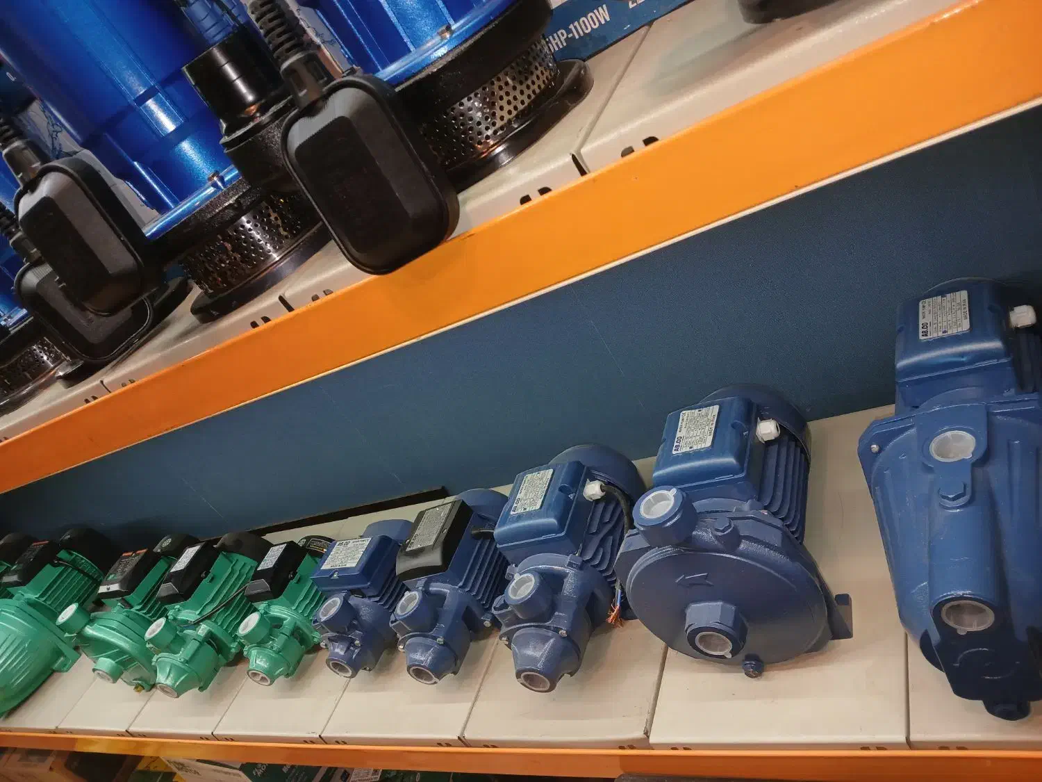 پمپ آب شبانه روزی نقد و چک صیادی|مصالح و تجهیزات ساختمان|مشهد, رسالت|دیوار