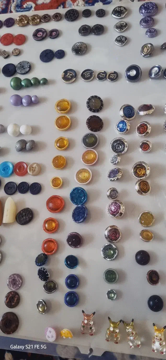 دگمه های خارجی وایرانی حراج|لوازم خیاطی و بافتنی|پرند, فاز ۶|دیوار