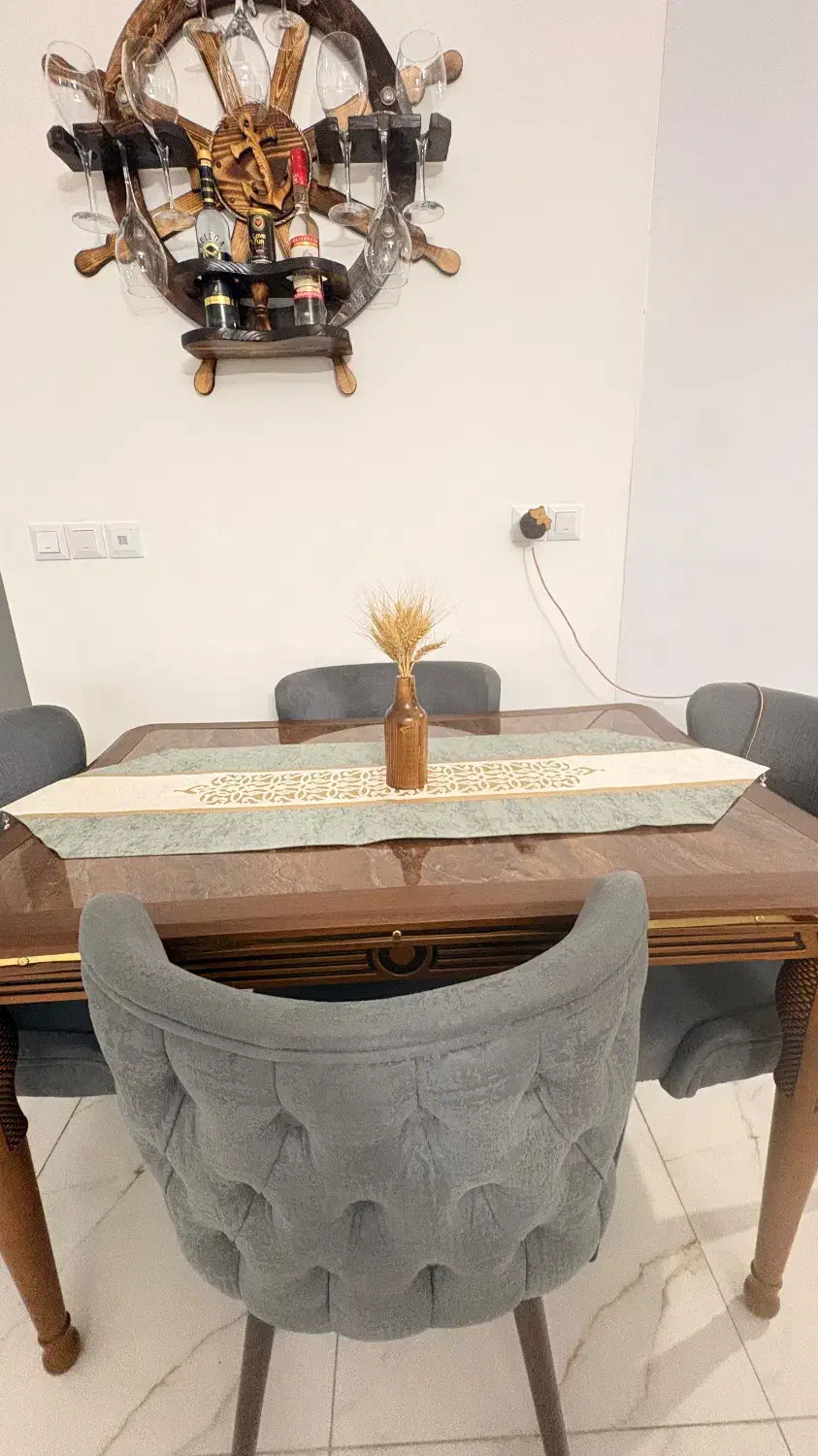 رانر ،رومیزی|پرده، رانر، رومیزی|بندر انزلی, کارآموزی|دیوار