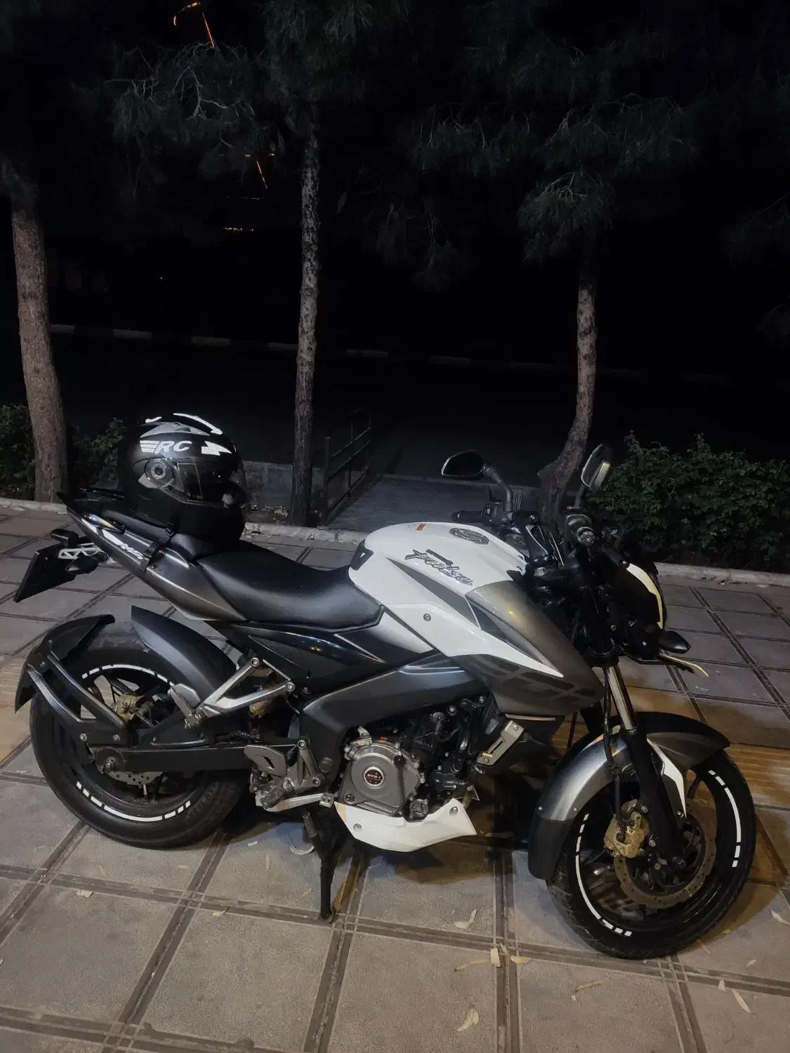 ns 200مدل 97|موتورسیکلت|قم, شهرک امام حسین|دیوار