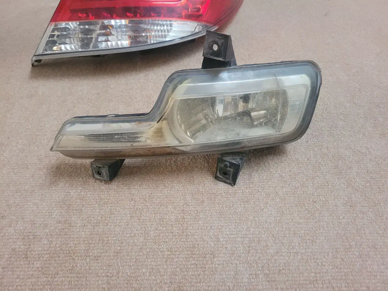 چراغ عقب دنا معمولی|قطعات یدکی و لوازم جانبی|زنجان, |دیوار