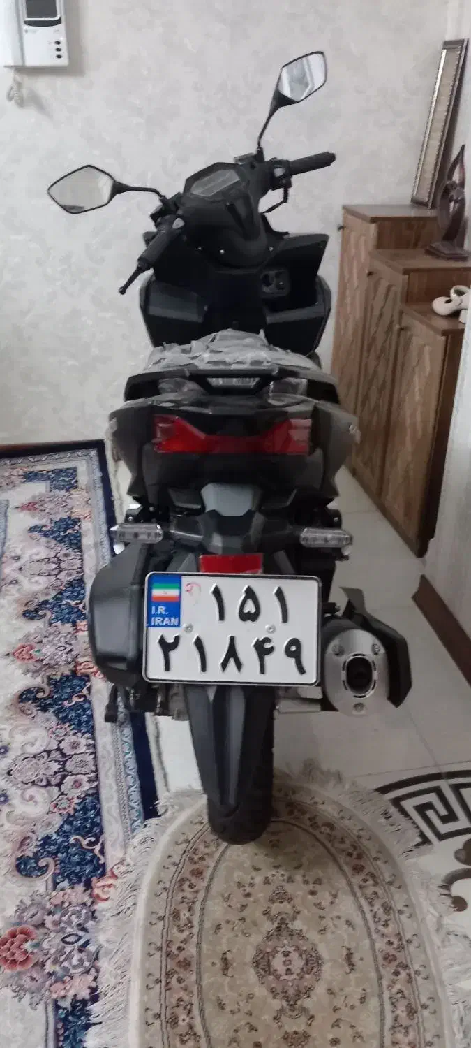 کلیک ۱۸۰ واریو1402|موتورسیکلت|تهران, آذری|دیوار
