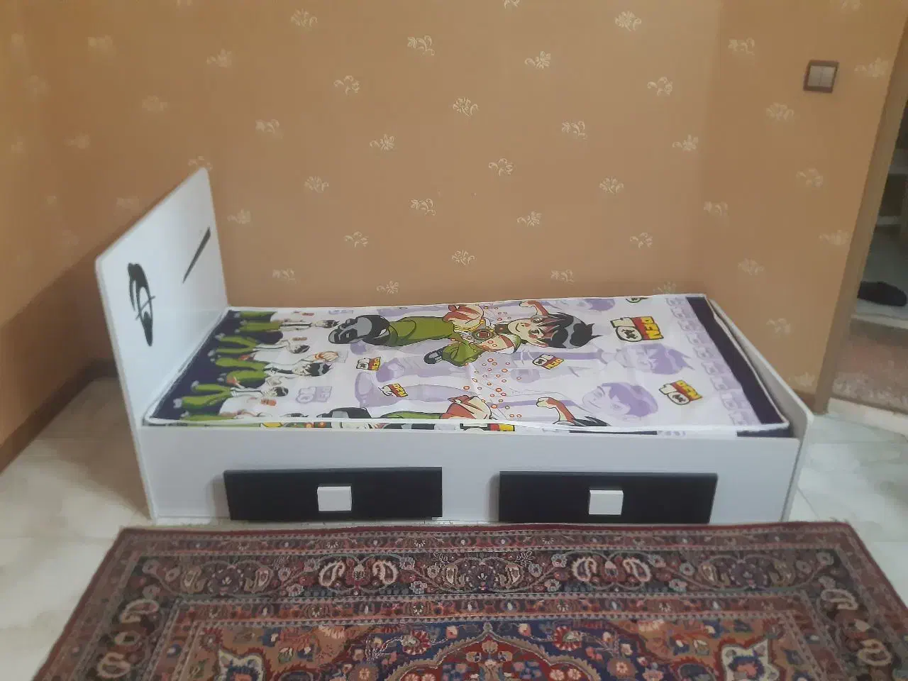 تخت یکنفره نوجوان|تخت و سرویس خواب|مشهد, شهرک لشکر (شهرک غرب)|دیوار