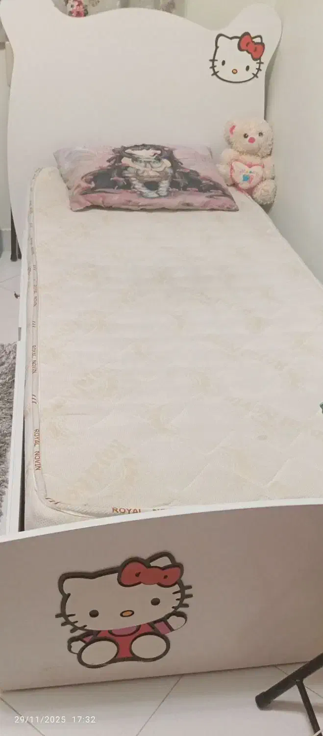 تخت وکمد نوجوان|تخت و سرویس خواب|پاکدشت, پاکدشت (مامازند)|دیوار