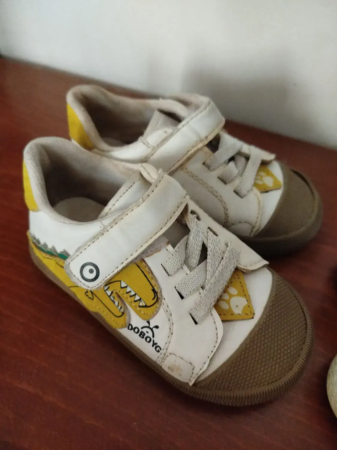 کفش پسرانه|کفش و لباس بچه|خرم‌آباد, |دیوار