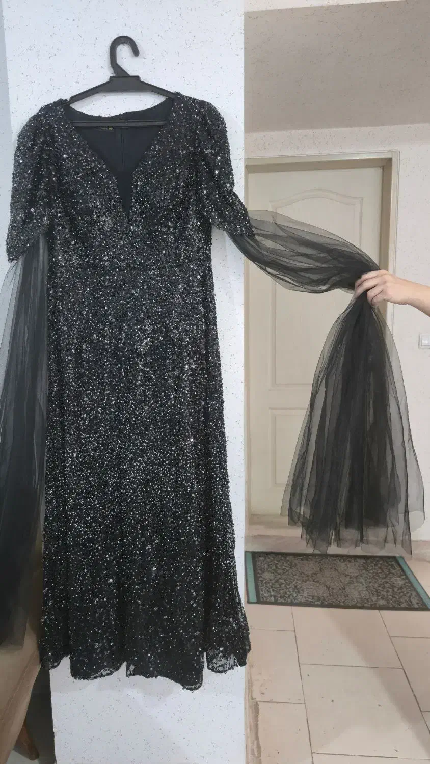 لباس مجلسی سایز ۳|لباس|رباط‌کریم, رباط‌کریم|دیوار