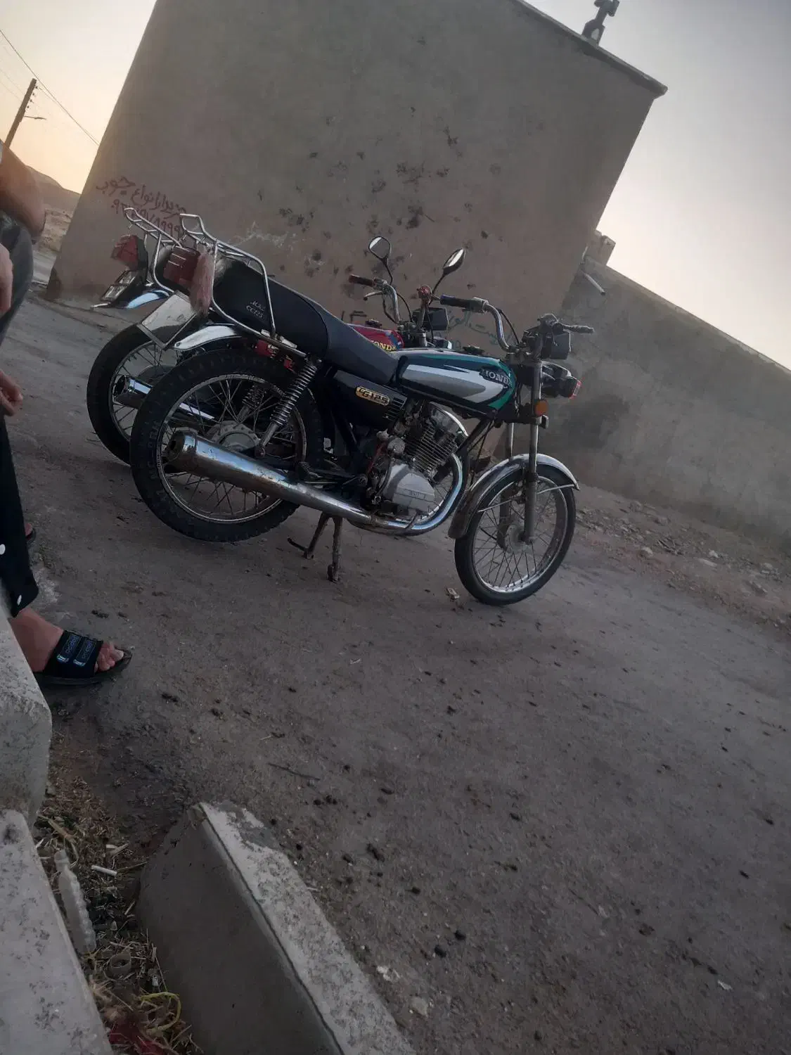 موتو|موتورسیکلت|پیر سلیمان, |دیوار