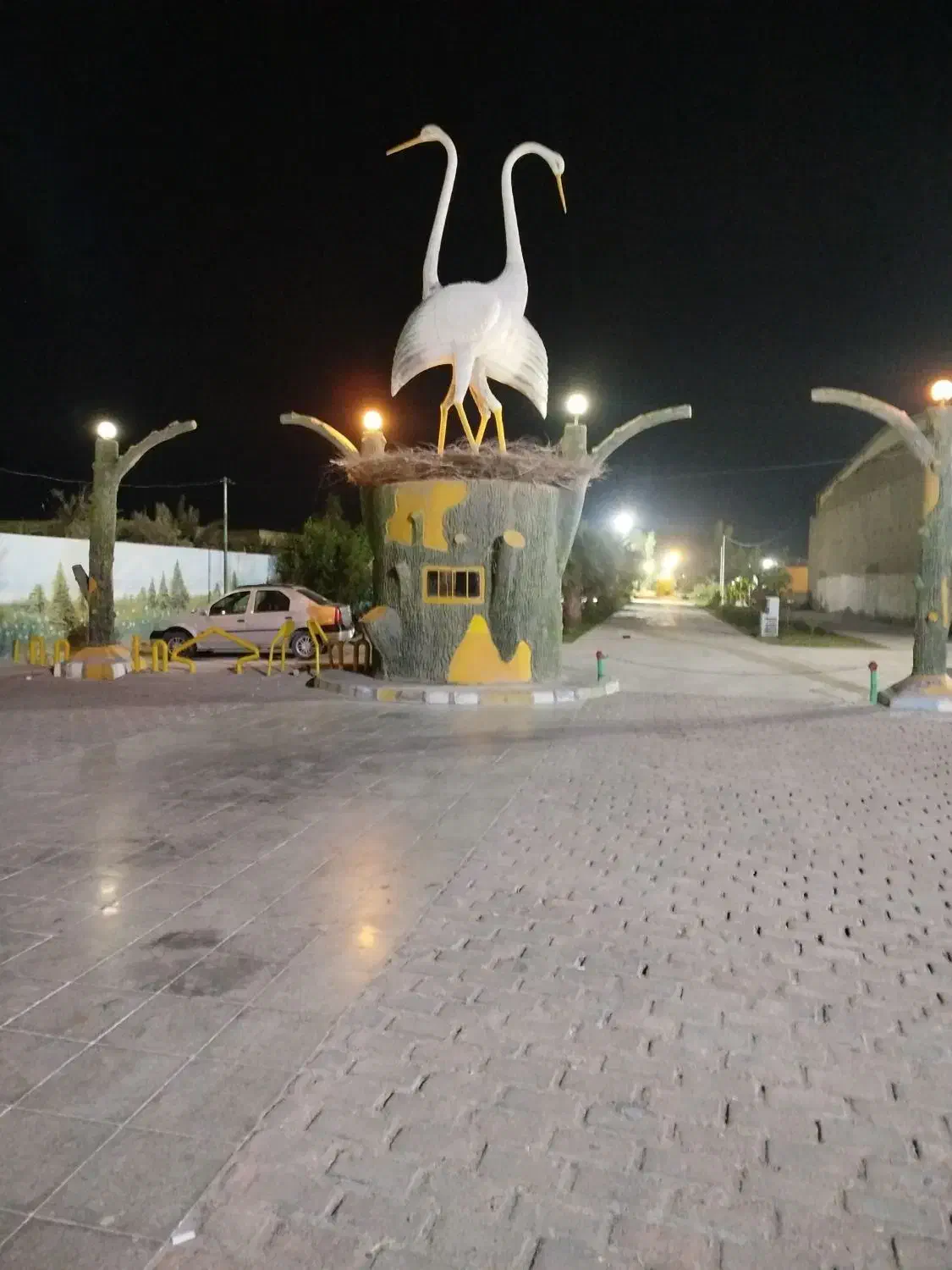 دسبندنقرای گمشده|اشیا|زابل, |دیوار