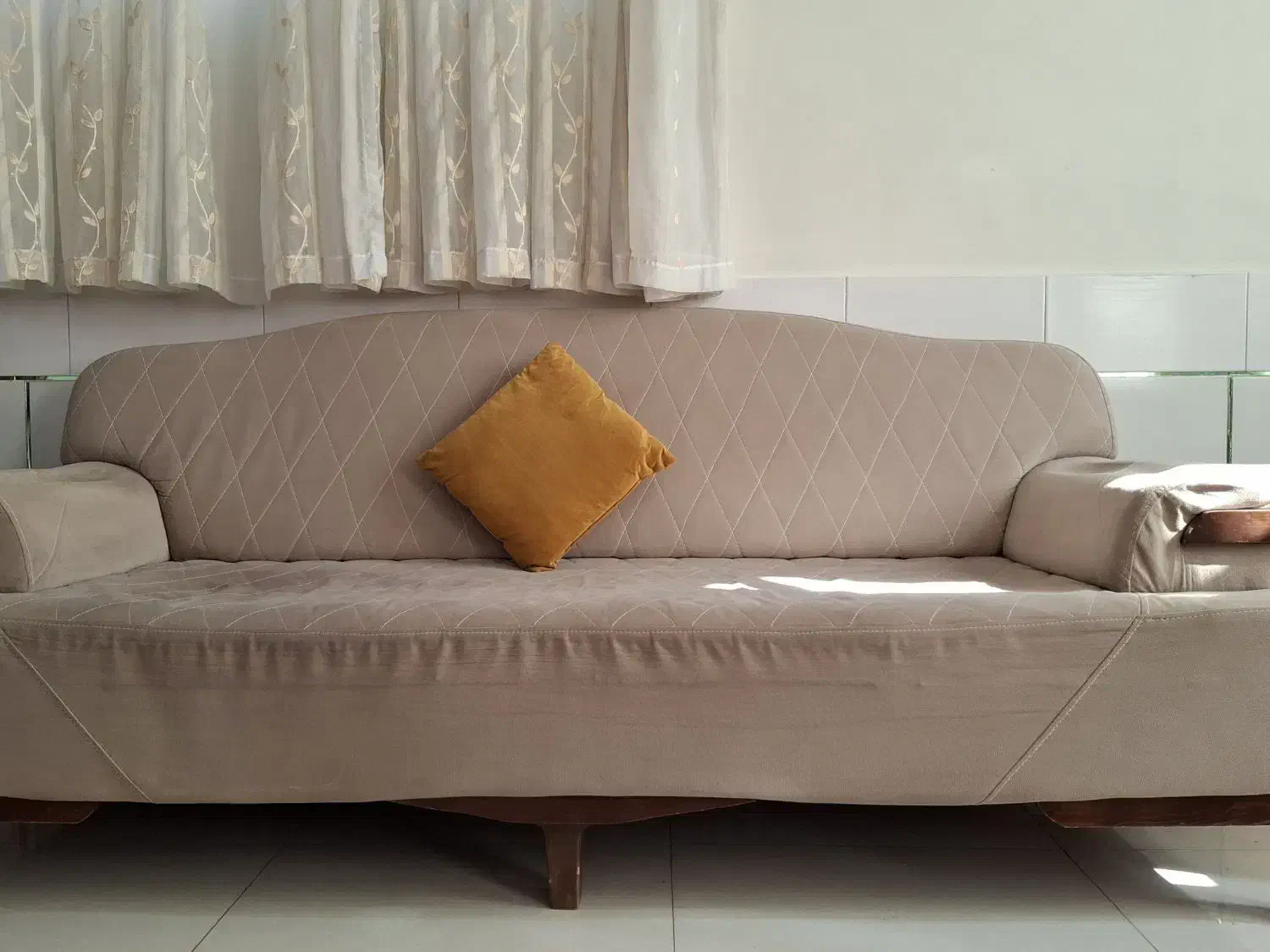 فروش مبل 7 نفره|مبلمان خانگی و میز عسلی|اصفهان, محمودیه|دیوار