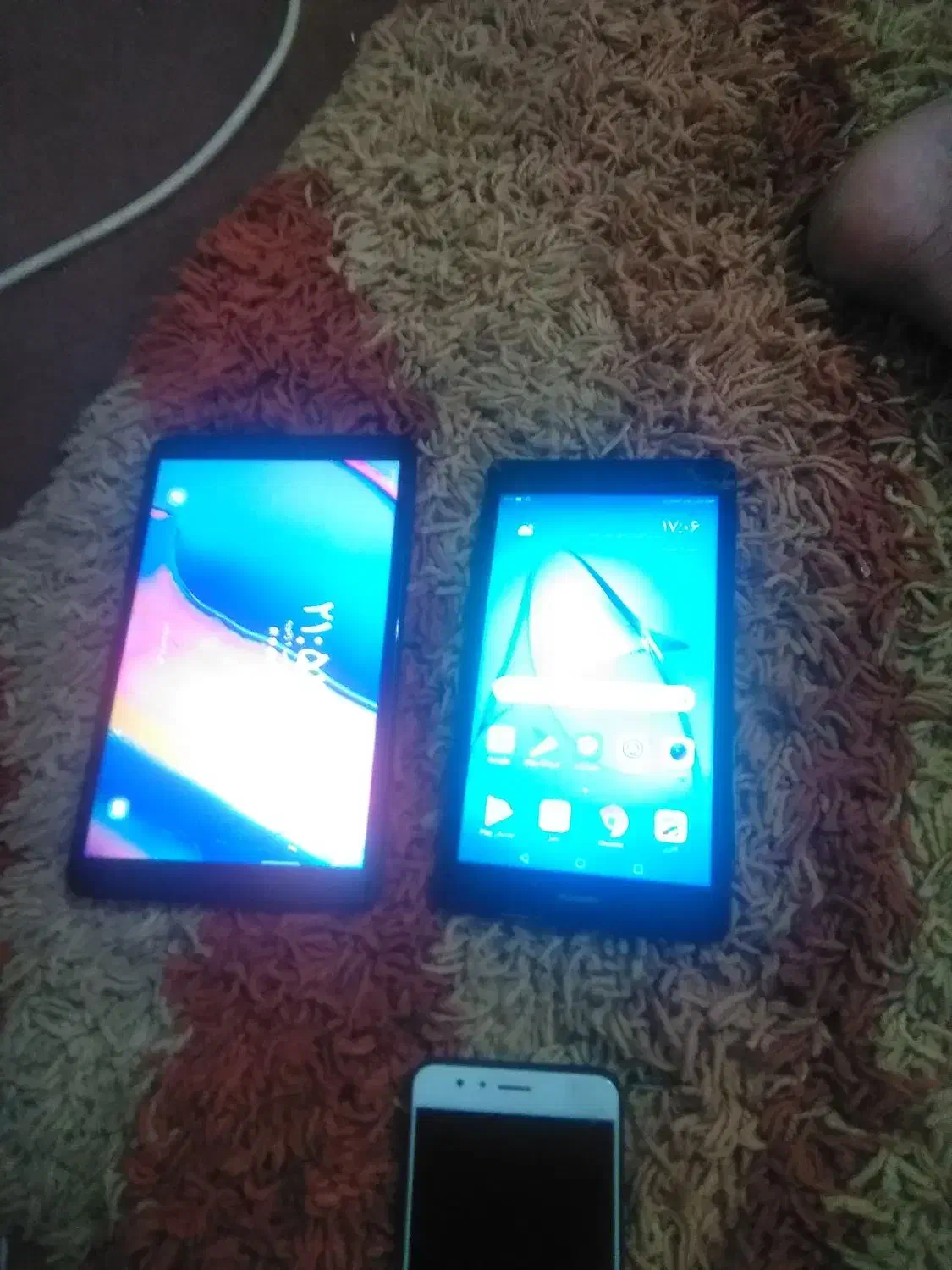 ۲عدد تبلت|تبلت|چغادک, |دیوار