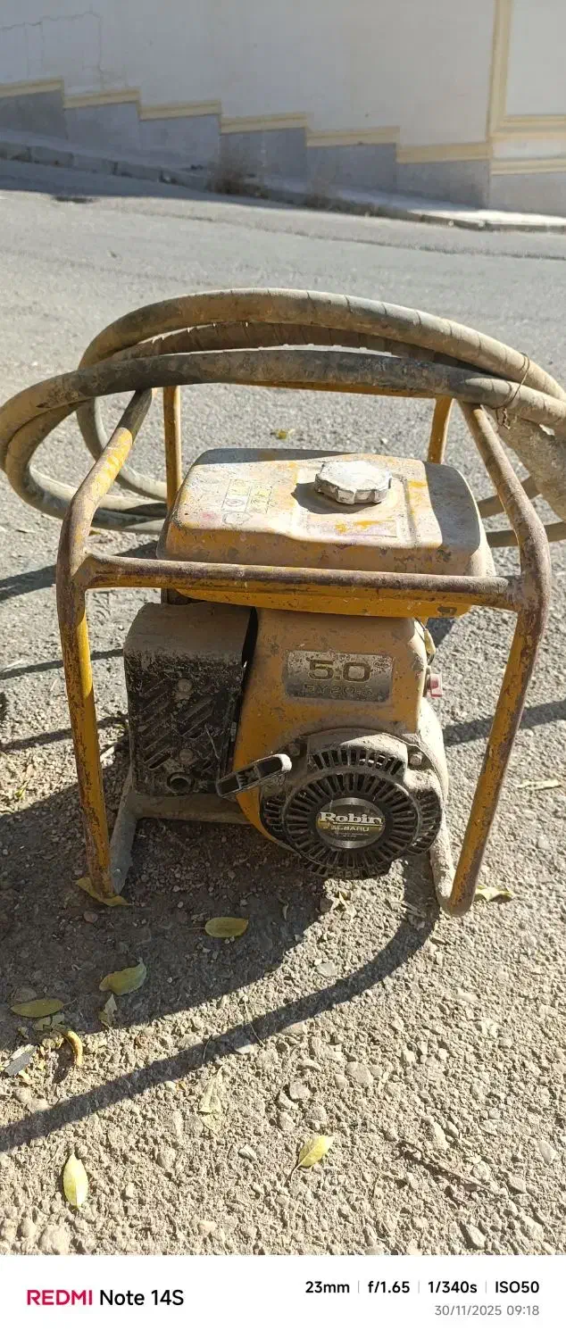 ویبره بتن|ابزارآلات|صدرا-فارس, فاز ۱|دیوار