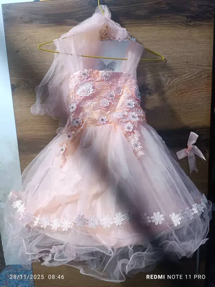 لباس بچگونه برای 4 تا 6 ساله فقط دونه ای 200 تومن|کفش و لباس بچه|خرمشهر, |دیوار