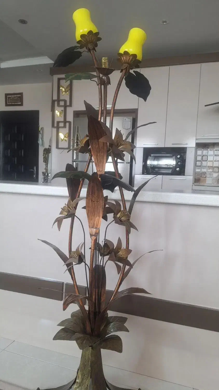 اباژور کنار سالنی زیبا|چراغ خواب و آباژور|فردیس, قریشی|دیوار