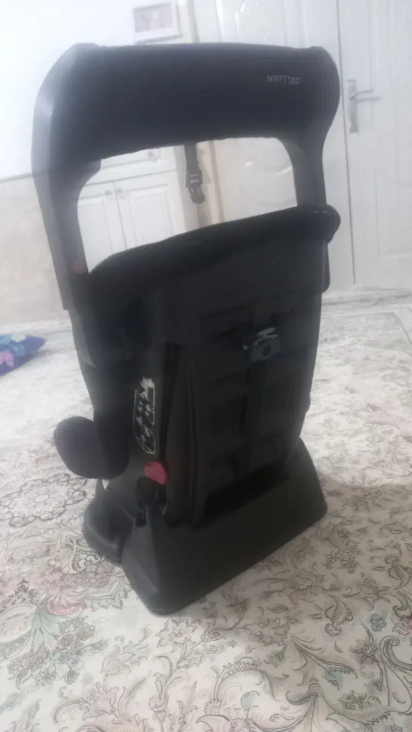 صندلی کودک مارک الیت سالم|تخت و صندلی بچه|نیشابور, میدون بار|دیوار