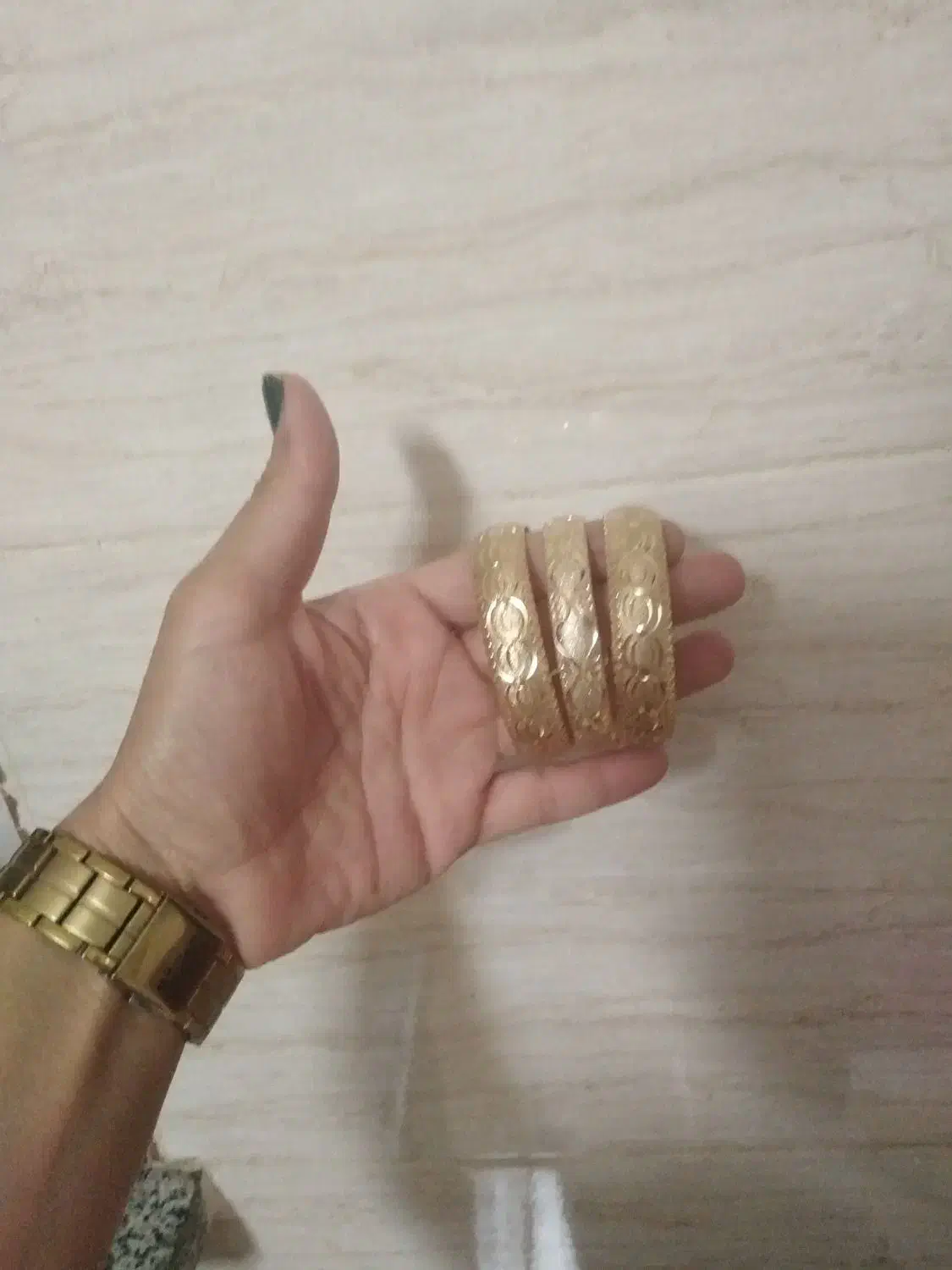 تک پوش رنگ ثابت زیبا در حد نو|بدلیجات|صدرا-فارس, فاز ۱|دیوار