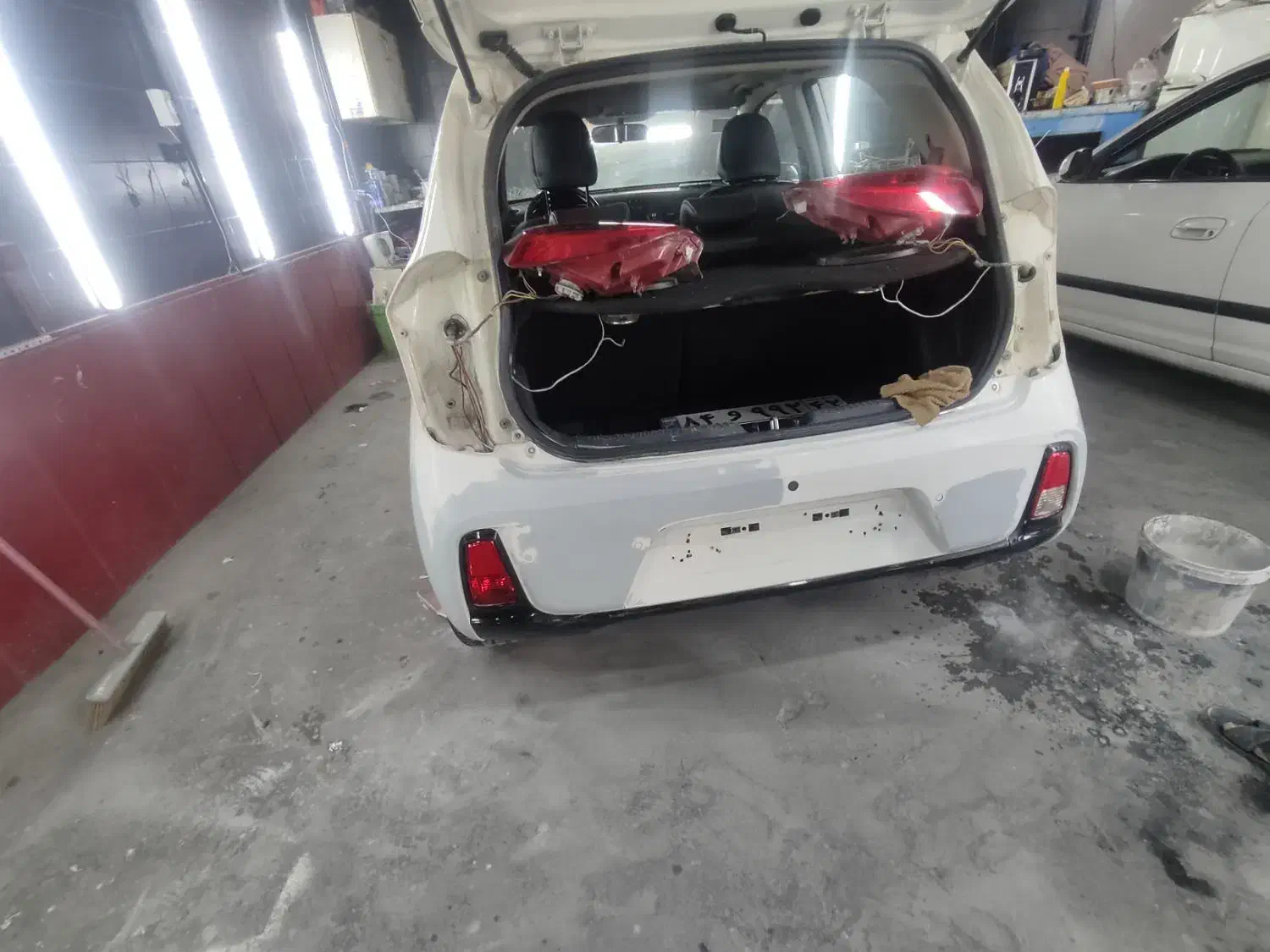 شاگرد نیمه وارد نقاشی و شاگرد صفر|استخدام صنعتی، فنی، مهندسی|مشهد, کوشش|دیوار