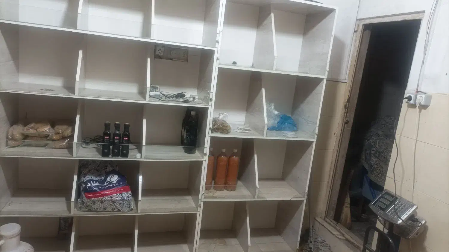 قفسه اجیل وخشکبار حبوبات|فروشگاه و مغازه|اراک, |دیوار