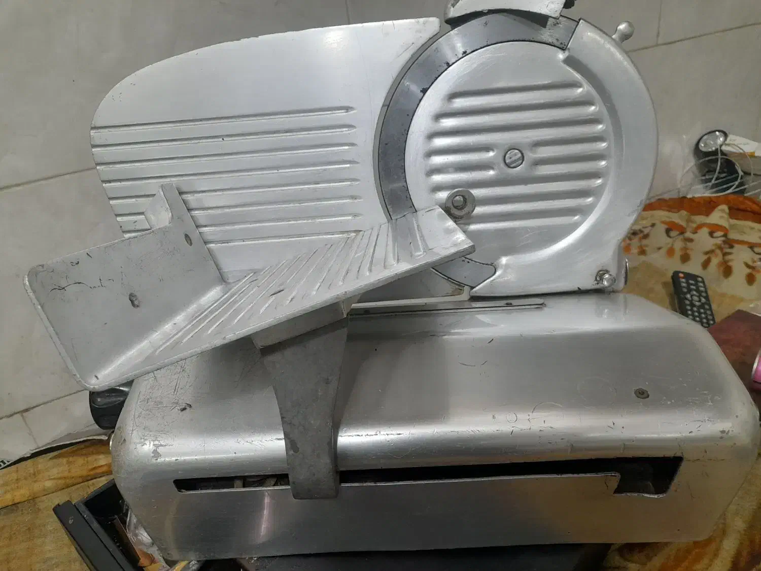 کالباس بر|خردکن، آسیاب، غذاساز|رشت, جانبازان|دیوار