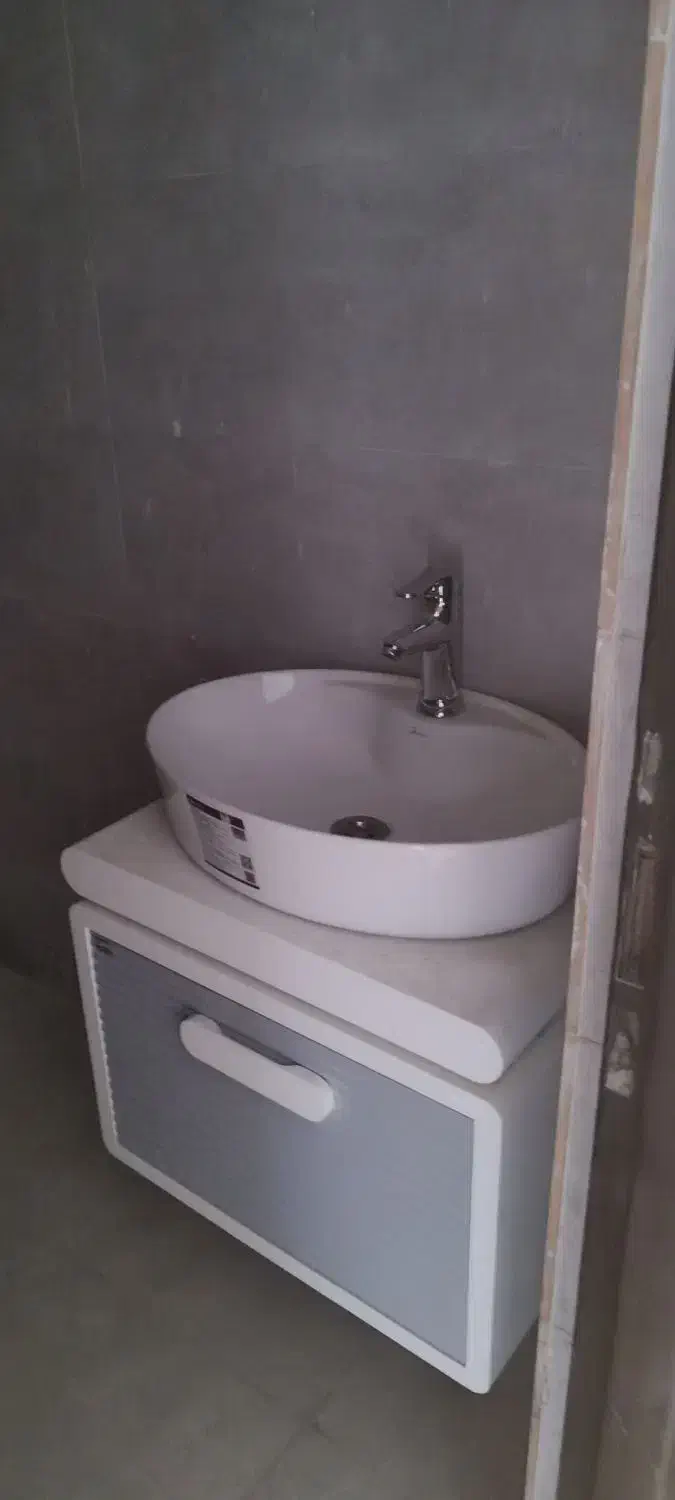 فروش آپارتمان لوکس ارغوانیه وام دار|فروش آپارتمان|اصفهان, ارغوانیه|دیوار