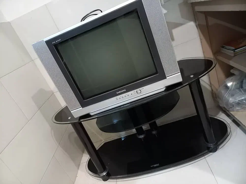 میز و تلوزیون|تلویزیون و پروژکتور|بردسیر, |دیوار