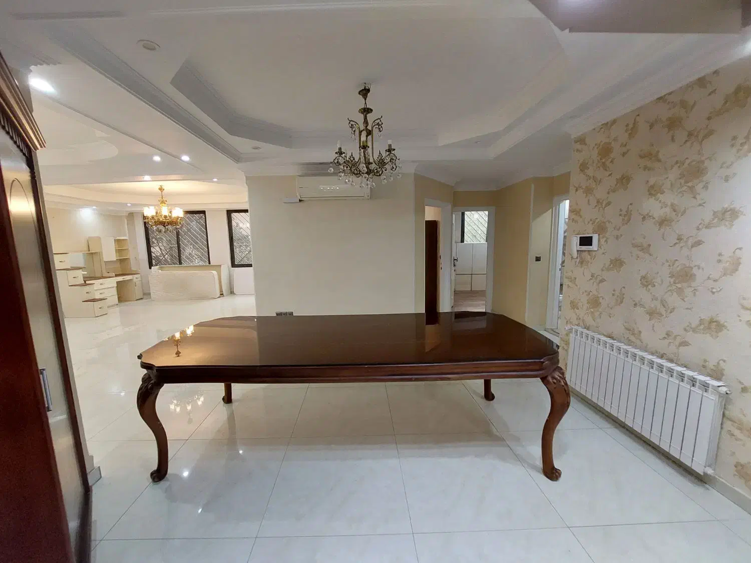 آپارتمان ۱۷۵ متر سه خواب/پاسداران گلستان