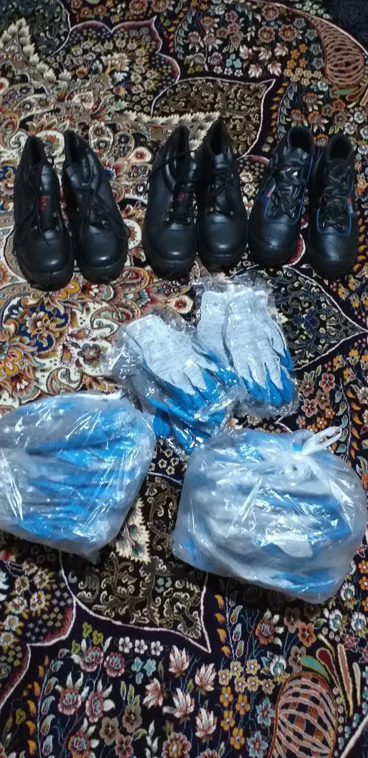 دستکش کار و لباس کا و کفش ایمنی|لباس|ایذه, |دیوار