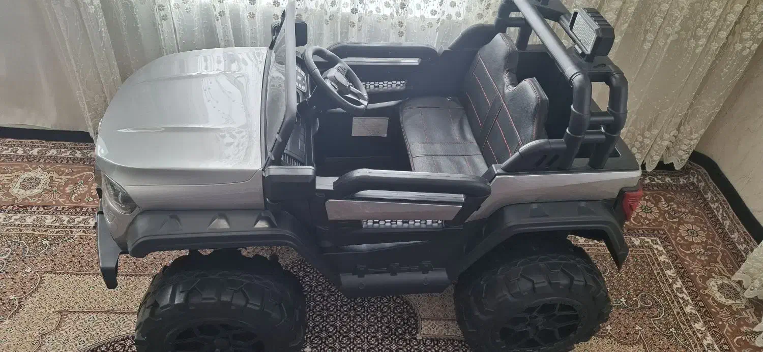 ماشین شارژی.بنز آفرودی.4 موتوره|اسباببازی بچه|کامیاران, |دیوار