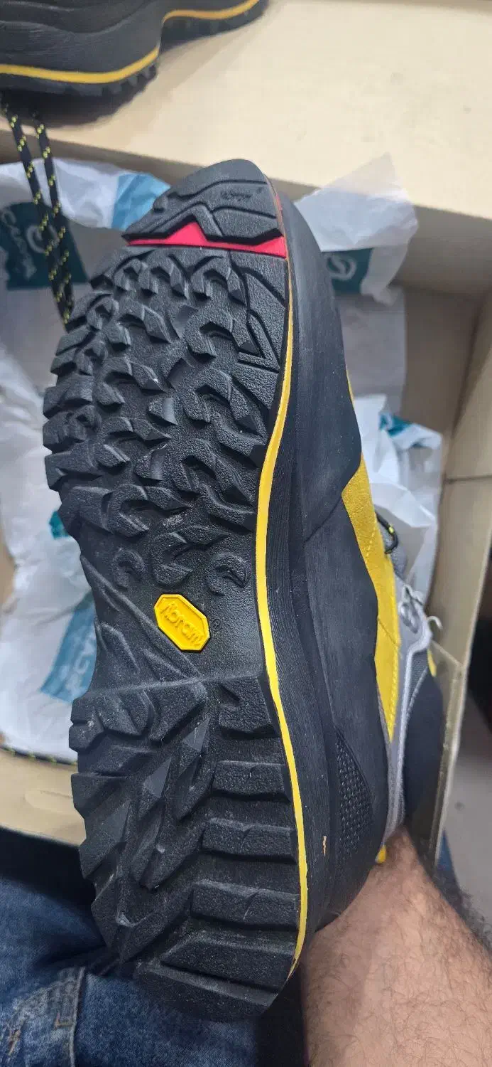 پوتین (بوت ) کوهنوردی برند دولومیت Dolomite|کوهنوردی و کمپینگ|تهران, منیریه|دیوار