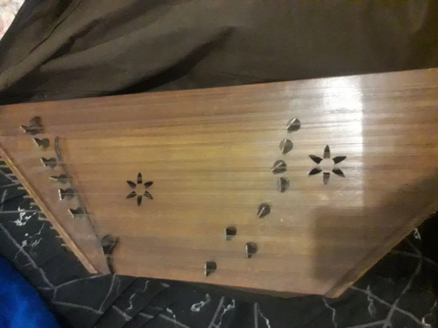 سنتور نو|سازهای سنتی|پاکدشت, پاکدشت (مامازند)|دیوار