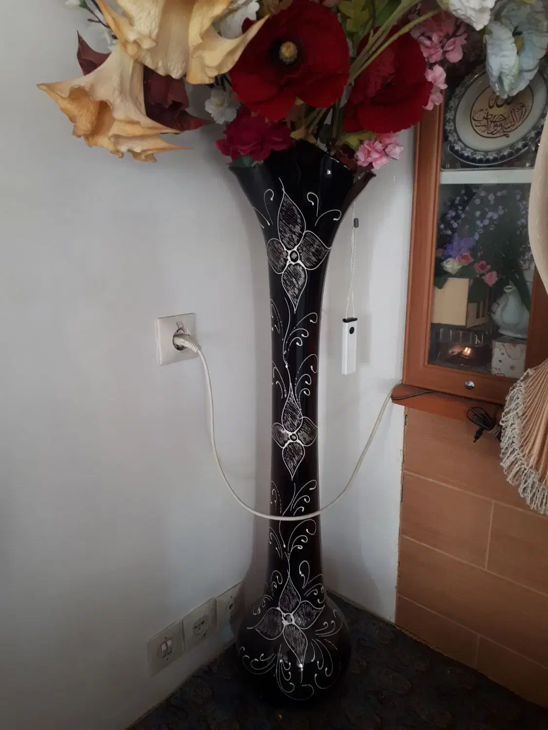 گل با گلدان زیبا|گل مصنوعی|زنجان, |دیوار