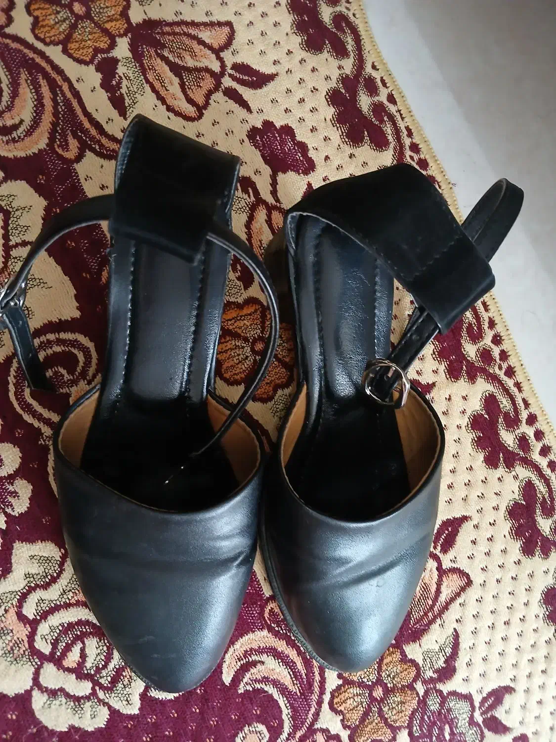 کفش های بچه گانه وزنانه.|کیف، کفش، کمربند|بناب, |دیوار