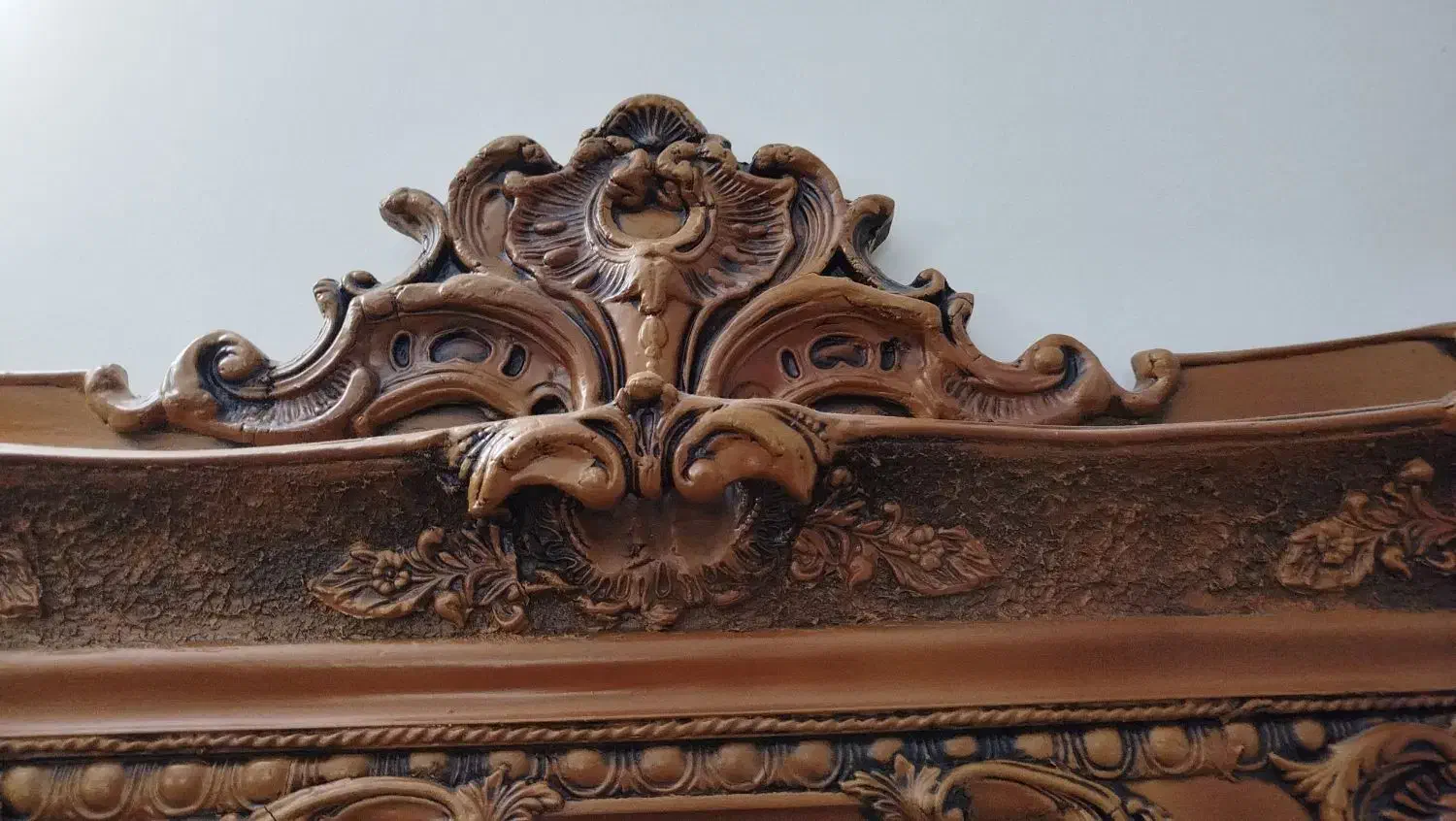 آینه شمعدان قهوه‌ای تمیز|مبلمان خانگی و میز عسلی|لنگرود, |دیوار