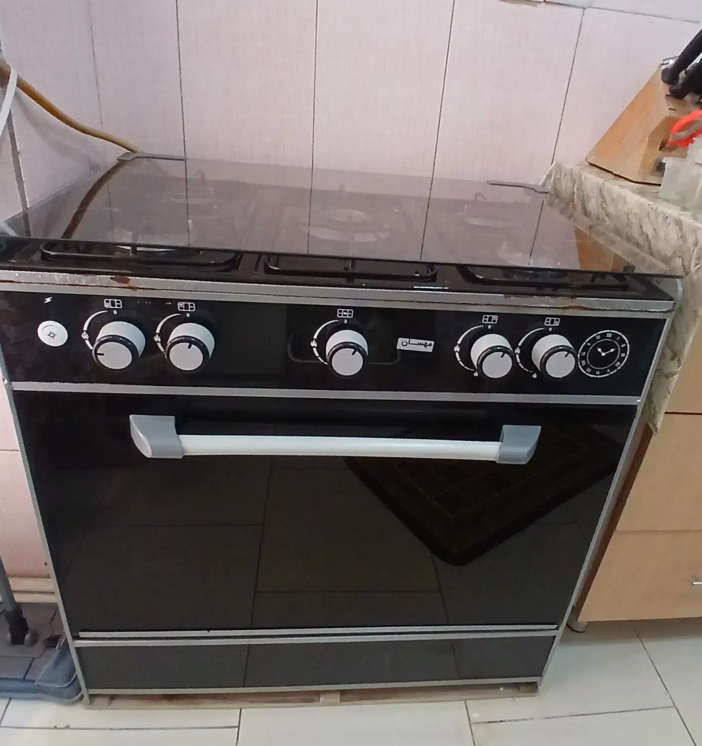 اجاق گاز طرح فر ۵ شعله|اجاق گاز و لوازم برقی پخت‌وپز|رباط‌کریم, رباط‌کریم|دیوار