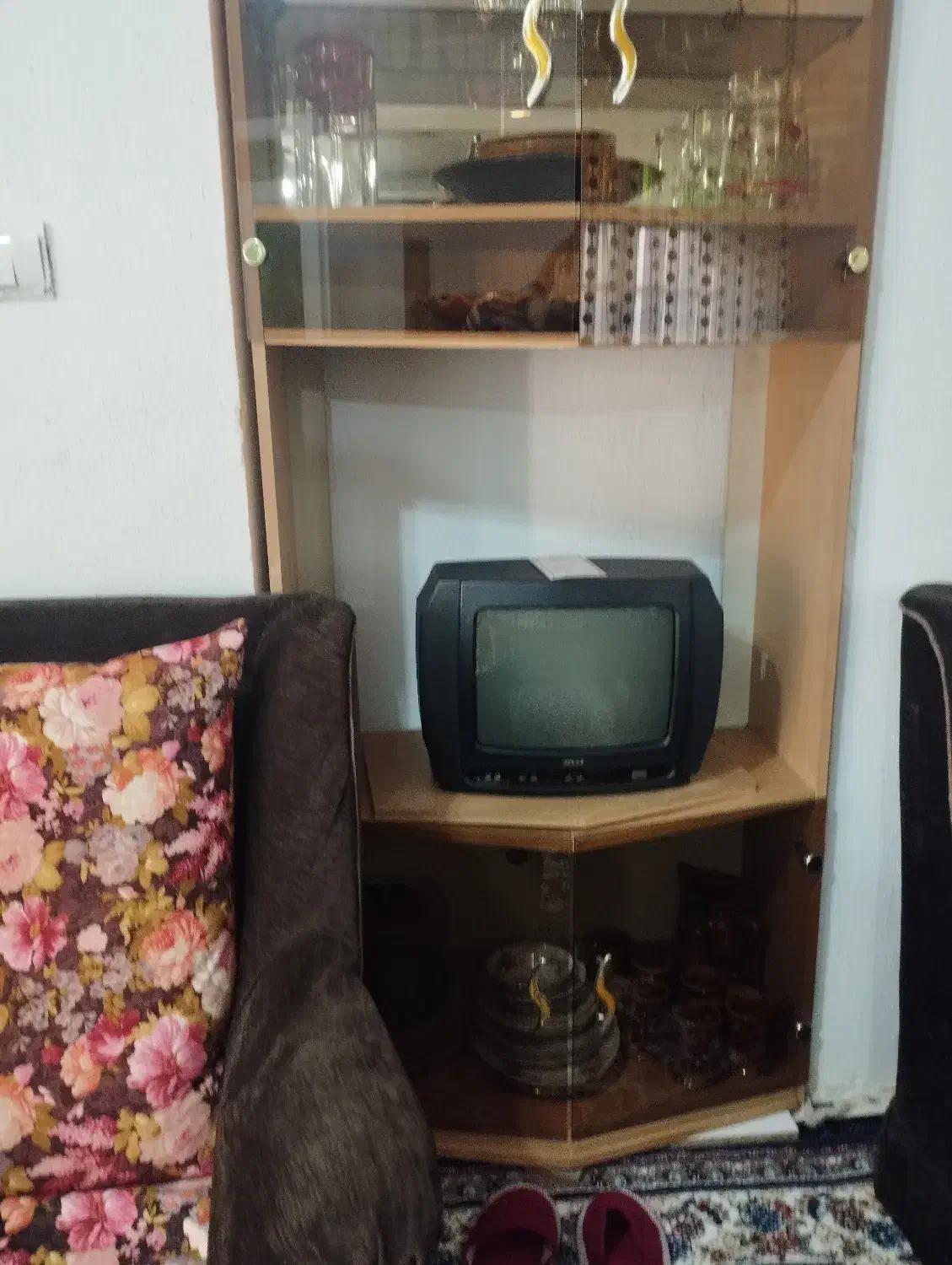 بوفه|بوفه، ویترین، کنسول|سنگر, |دیوار